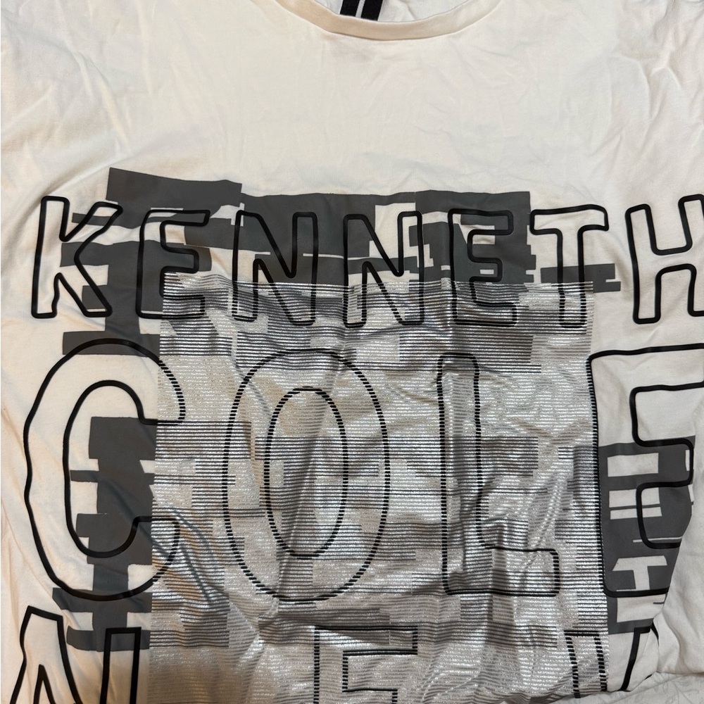 Kenneth Cole White Tee with Black Graphic